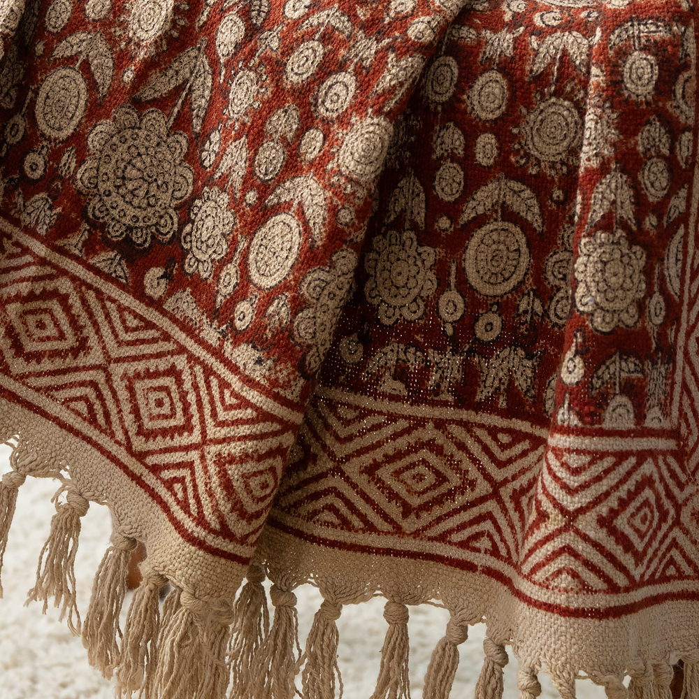 Madder Red Medallion Hand Block Printed Cotton Throw with Diamond Border and Fringe, 50″ x 70″ - Image 4