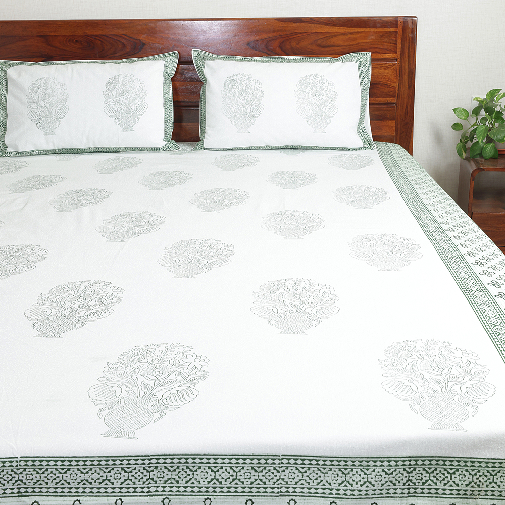 Sage Green Buta : Hand Block Printed White Cotton Bedsheet with Pillow Covers, Queen 90″ x 108″ - Image 4